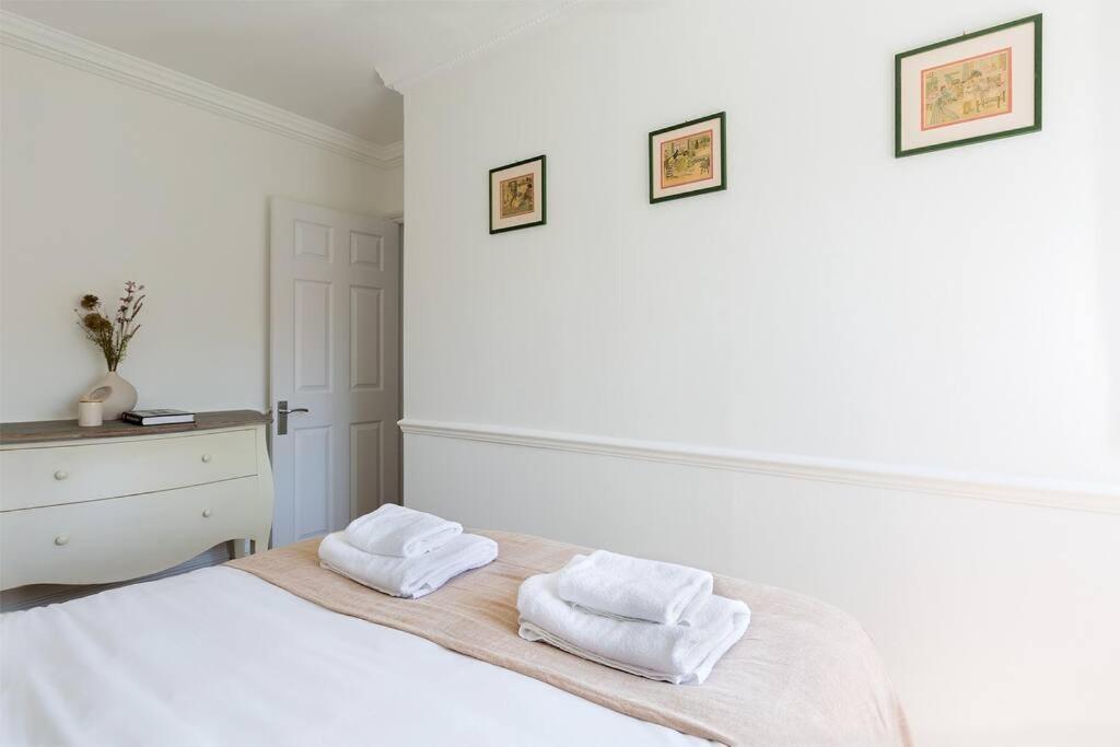 Spacious 3 Bedroom Flat With Terrace Londres Exterior foto