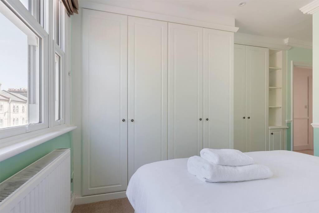 Spacious 3 Bedroom Flat With Terrace Londres Exterior foto