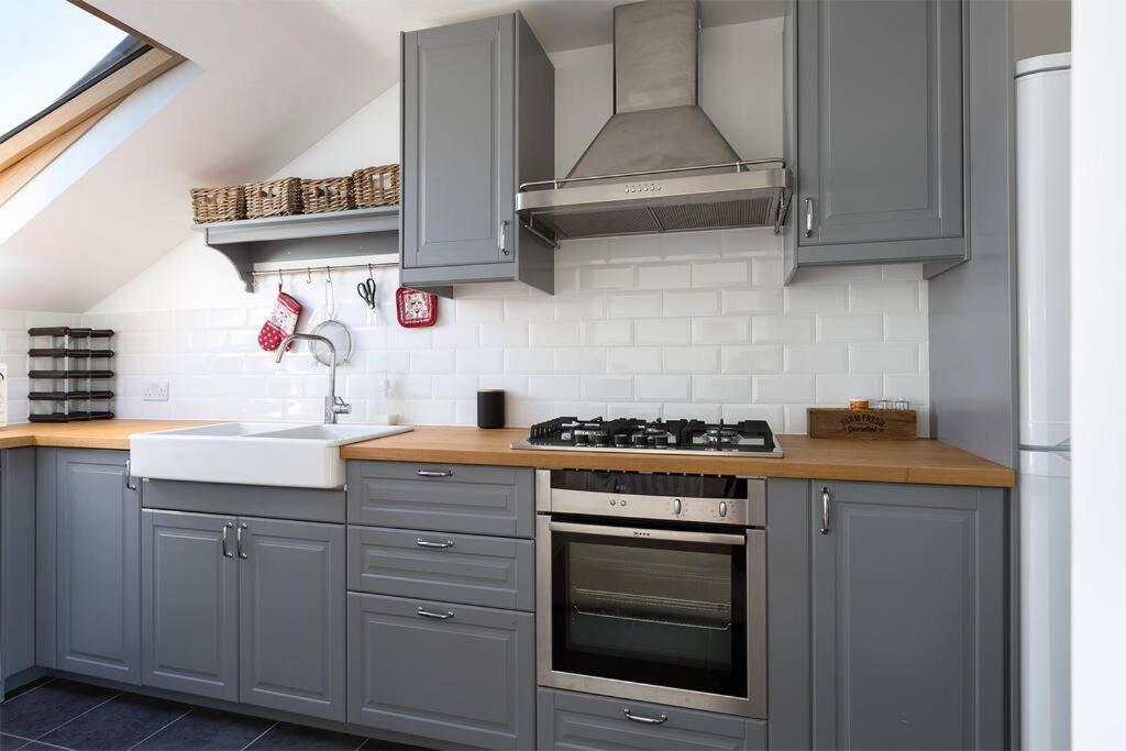 Spacious 3 Bedroom Flat With Terrace Londres Exterior foto