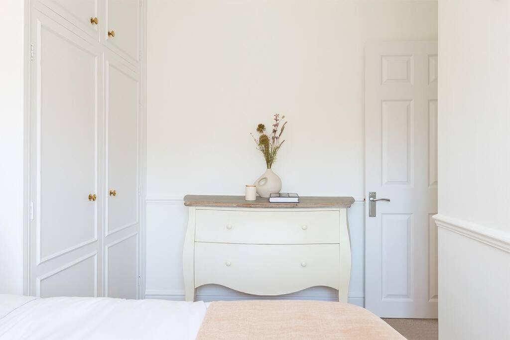 Spacious 3 Bedroom Flat With Terrace Londres Exterior foto