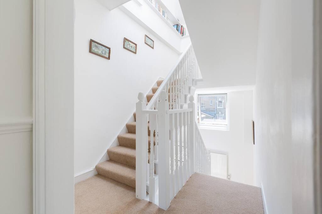 Spacious 3 Bedroom Flat With Terrace Londres Exterior foto